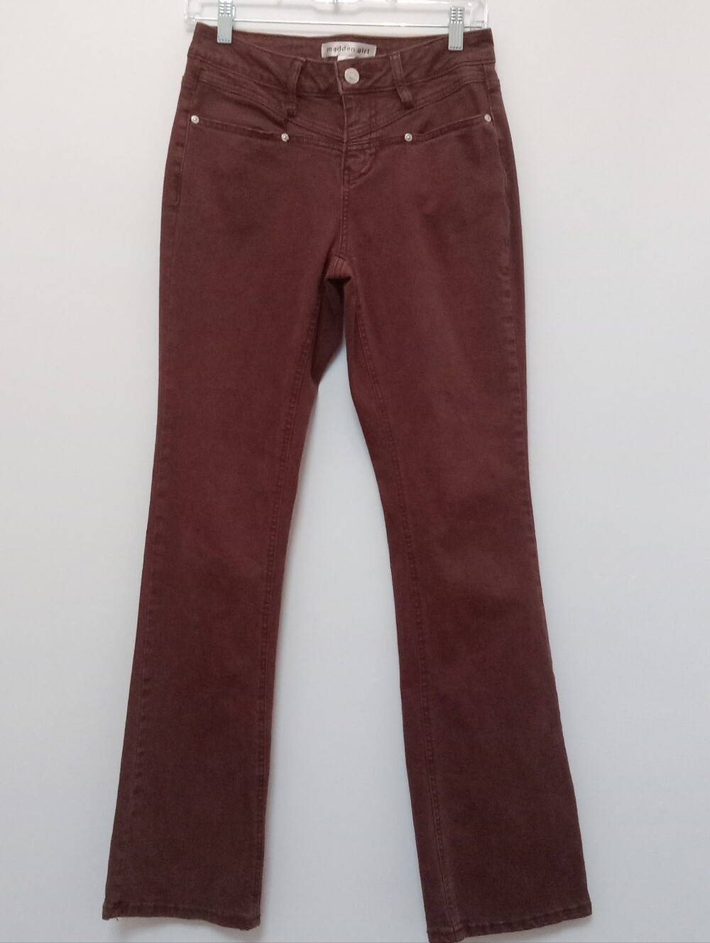 Madden Girl Brown Bootcut Jeans - Size 1 ✨Super flattering Madden Girl low-rise